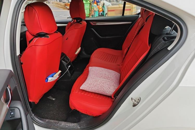 Used Skoda Octavia 2019 1.5L Automatic SmartDrive Comfort Edition China V Standard Left Rear Seat