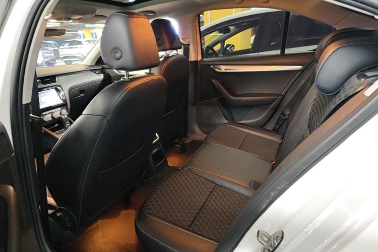 Used Skoda Octavia 2019 TSI230 DSG Luxury Edition Left Rear Seat