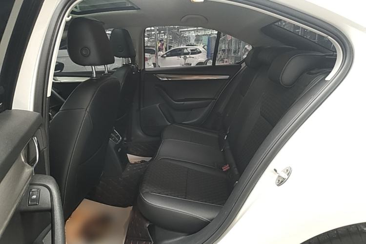 Used Skoda Octavia 2019 1.5L Automatic Luxury Edition Left Rear Seat