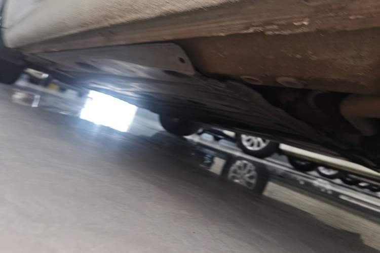 Used Skoda Octavia 2019 1.5L Automatic Comfort Edition Left Side Sill