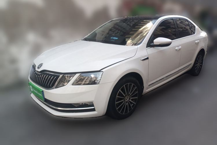 Used Skoda Octavia 2019 1.5L Automatic Smart Drive Luxury Edition China VI Standard Guazi used car, China used car export, Used car for sale, Used cars, Cheapest cars for sale