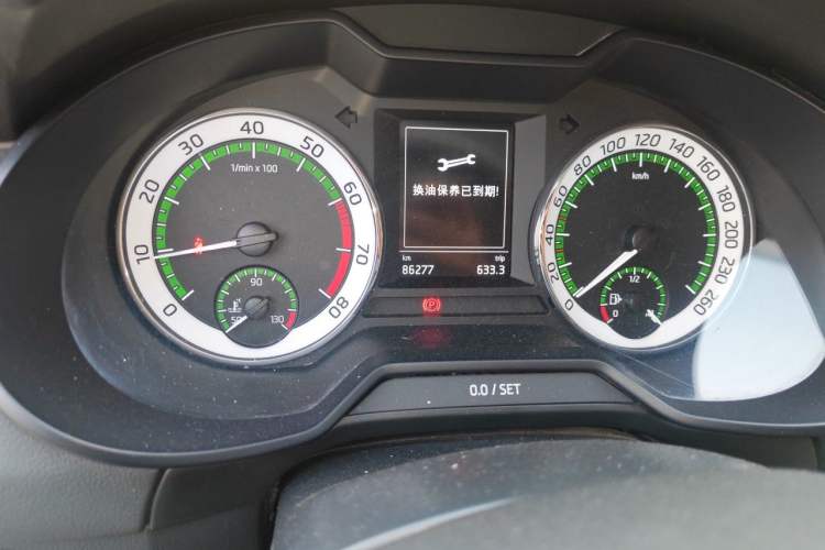 Used Skoda Octavia 2019 1.5L Automatic Smart Drive Luxury Edition China VI Standard Odometer Close Up