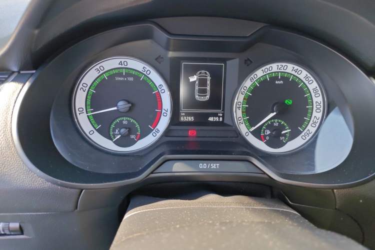Used Skoda Octavia 2019 TSI230 DSG Luxury Edition Odometer Close Up