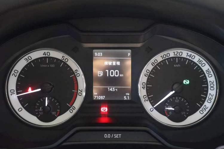 Used Skoda Octavia 2019 1.5L Automatic Smart Drive Luxury Edition China VI Standard Odometer Close Up