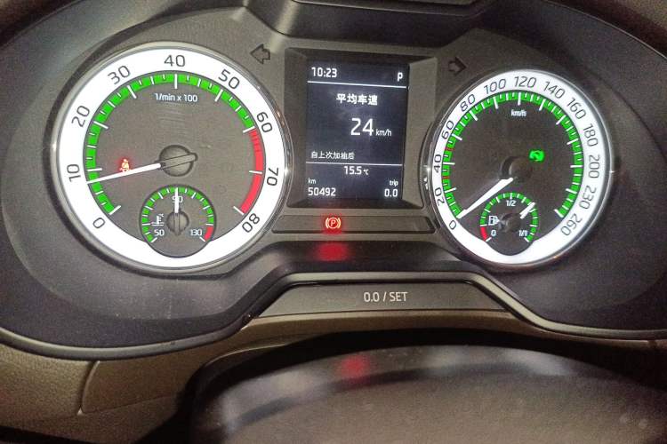 Used Skoda Octavia 2019 TSI280 DSG Flagship Wagon China VI Standard Odometer Close Up