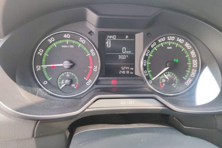 Used Skoda Octavia 2019 1.5L Automatic Comfort Edition Odometer Close Up