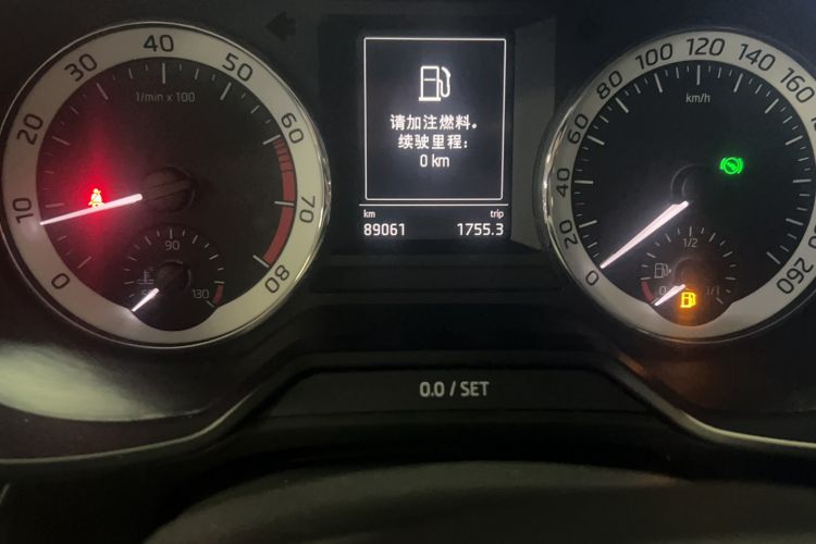 Used Skoda Octavia 2019 TSI280 DSG Luxury Edition Station Wagon China VI Standard Odometer Close Up