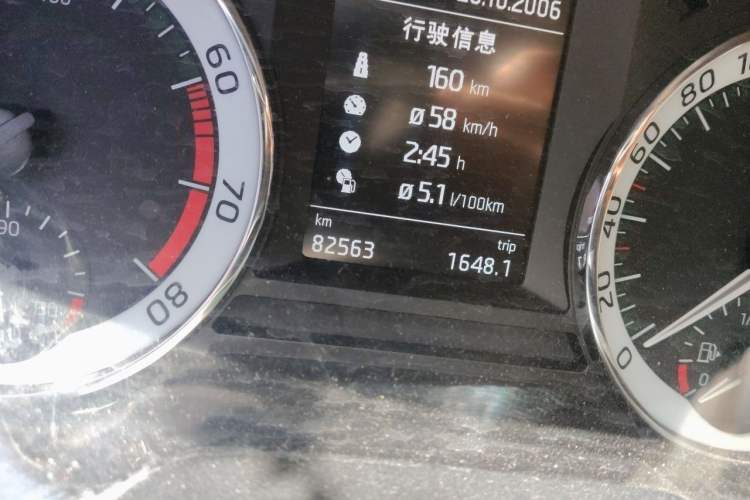 Used Skoda Octavia 2019 TSI230 DSG Luxury Edition Odometer Close Up