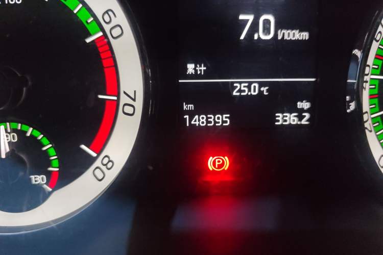 Used Skoda Octavia 2019 TSI230 DSG SmartDrive Luxury Edition China VI Odometer Close Up