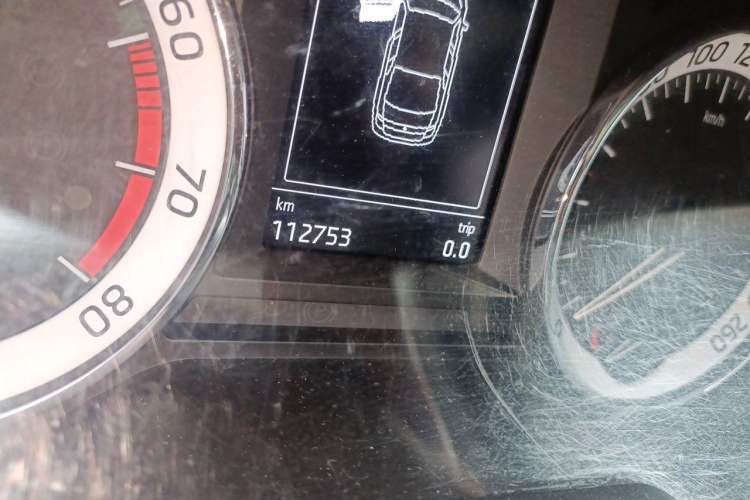 Used Skoda Octavia 2019 TSI230 DSG Comfort Edition Odometer Close Up