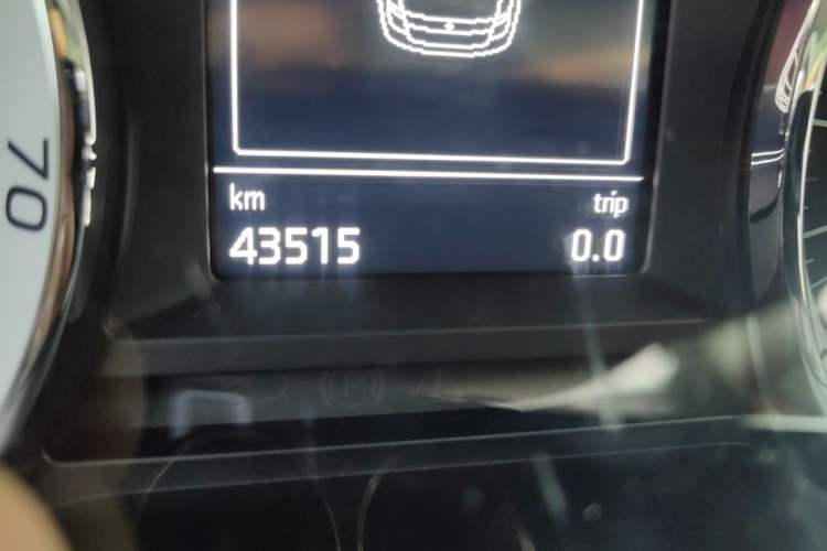 Used Skoda Octavia 2019 TSI230 DSG Luxury Edition Odometer Close Up