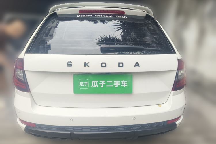 Used Skoda Octavia 2019 TSI280 DSG Luxury Edition Station Wagon China VI Standard Rear