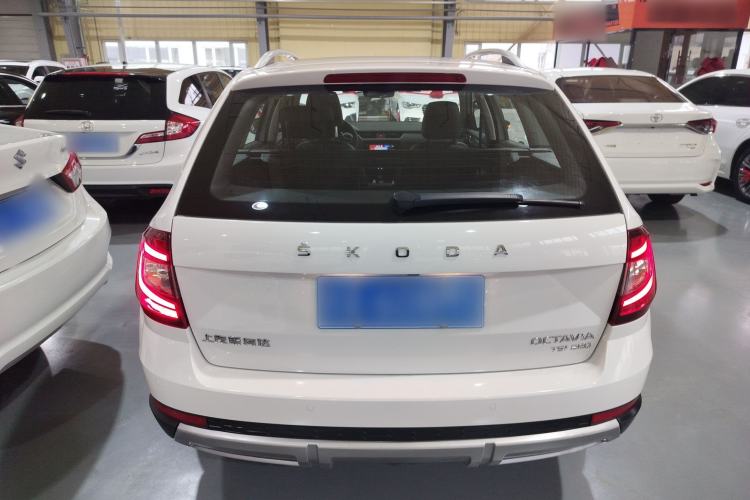 Used Skoda Octavia 2019 TSI280 DSG Luxury Edition Station Wagon China VI Standard Rear
