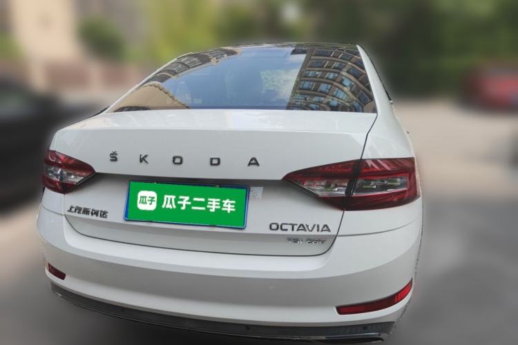 Used Skoda Octavia 2019 TSI280 DSG SmartDrive Luxury Edition China VI Rear