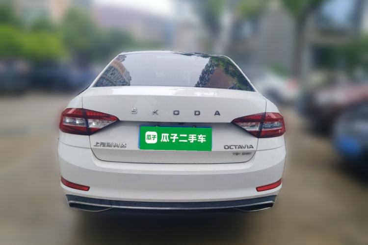 Used Skoda Octavia 2019 TSI280 DSG SmartDrive Luxury Edition China VI Rear