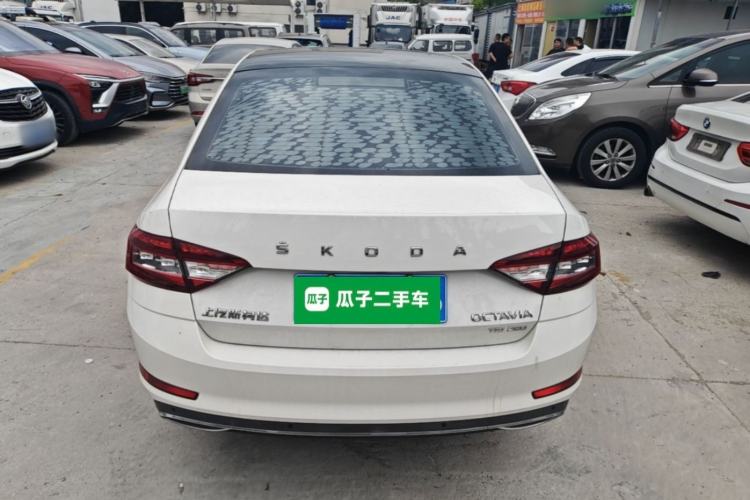 Used Skoda Octavia 2019 TSI280 DSG SmartDrive Luxury Edition China VI Rear
