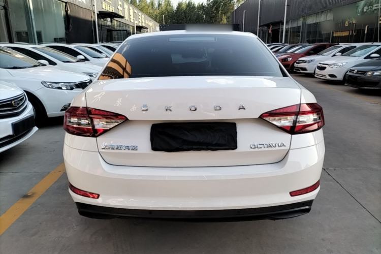Used Skoda Octavia 2019 1.5L Automatic SmartDrive Comfort Edition China VI Standard Rear
