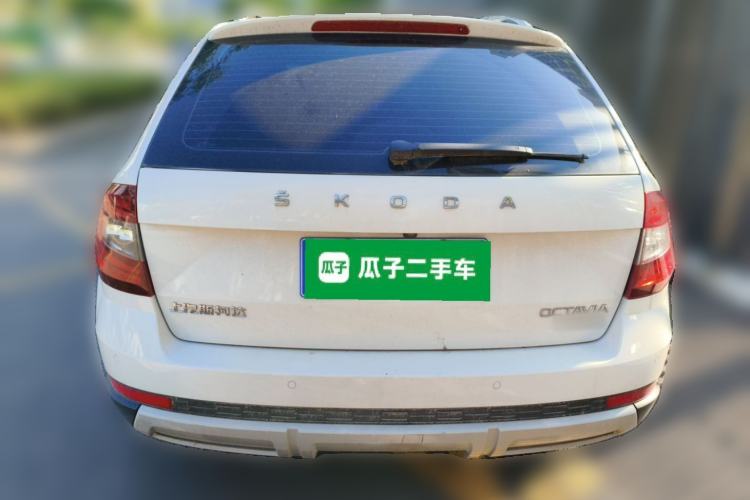 Used Skoda Octavia 2019 TSI280 DSG Luxury Edition Station Wagon China VI Standard Rear