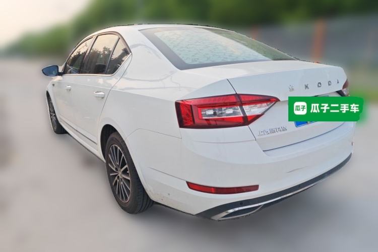 Used Skoda Octavia 2019 1.5L Automatic Smart Drive Luxury Edition China VI Standard Rear Left 45 Deg
