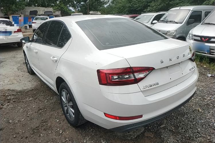 Used Skoda Octavia 2019 1.5L Automatic SmartDrive Comfort Edition China VI Standard Rear Left 45 Deg