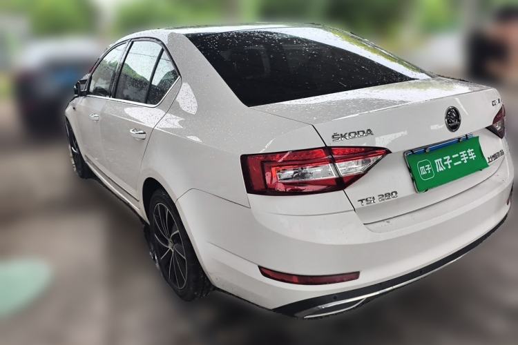 Used Skoda Octavia 2019 TSI280 DSG Luxury Edition Rear Left 45 Deg