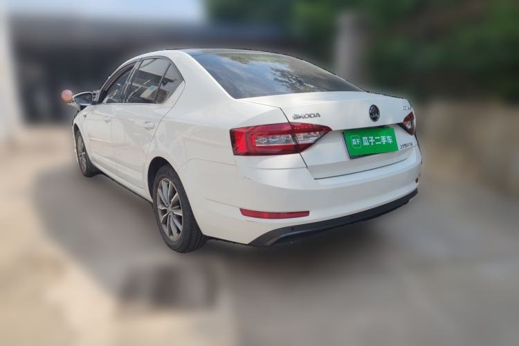 Used Skoda Octavia 2019 1.5L Automatic Comfort Edition Rear Left 45 Deg
