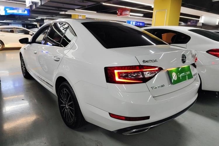 Used Skoda Octavia 2019 TSI230 DSG Luxury Edition Rear Left 45 Deg
