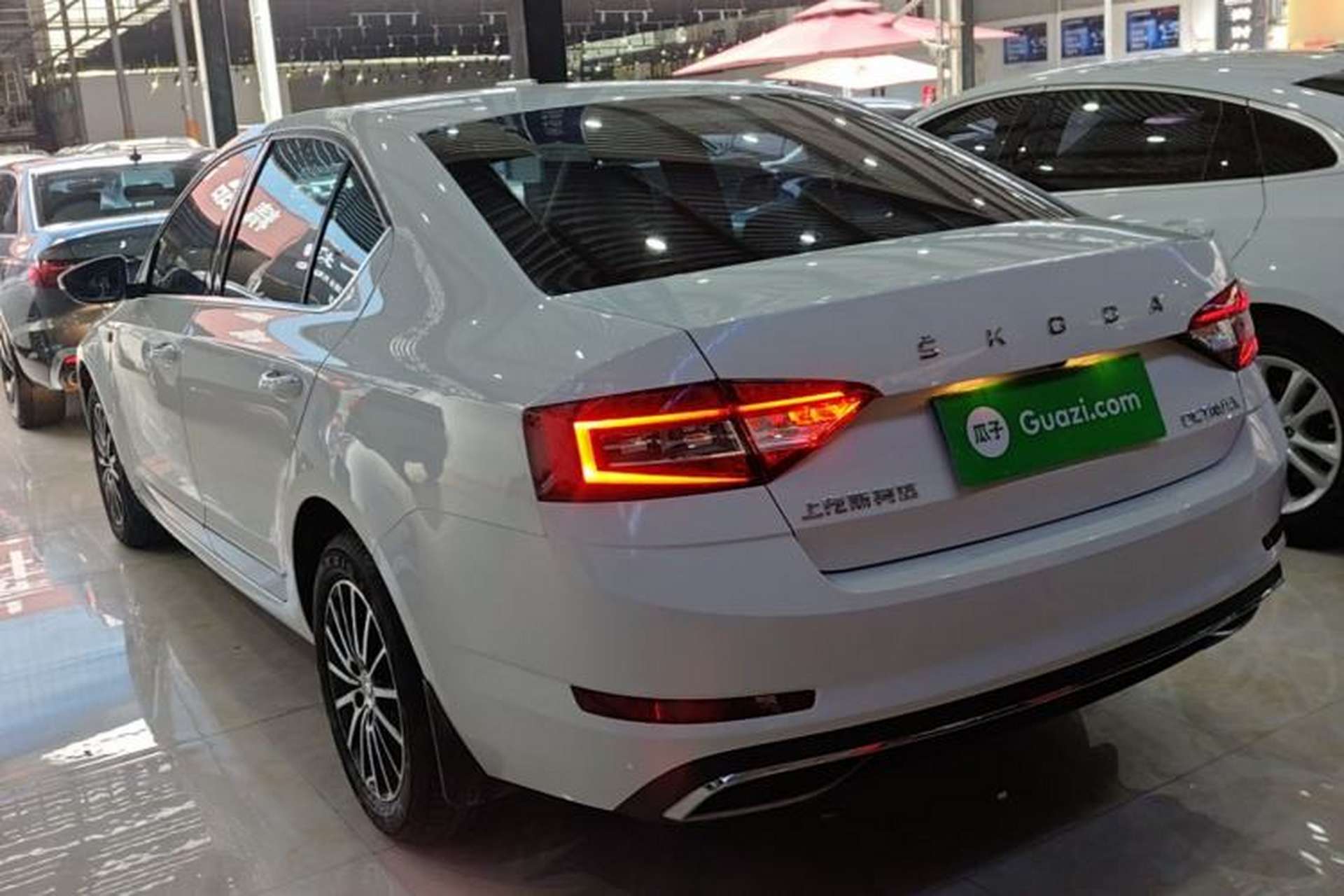 Used Skoda Octavia 2019 1.5L Automatic Smart Drive Luxury Edition China VI Standard Rear Left 45 Deg