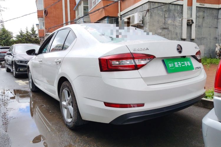 Used Skoda Octavia 2019 1.5L Manual Standard Edition China V Rear Left 45 Deg