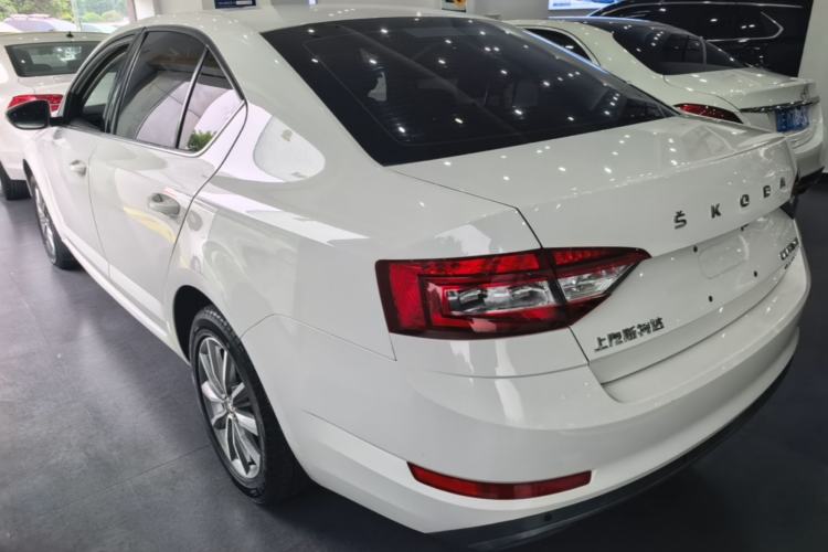 Used Skoda Octavia 2019 TSI230 DSG Smart & Comfort Edition China VI Standard Rear Left 45 Deg