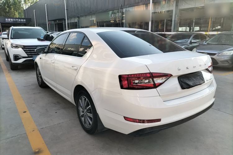 Used Skoda Octavia 2019 1.5L Automatic SmartDrive Comfort Edition China VI Standard Rear Left 45 Deg