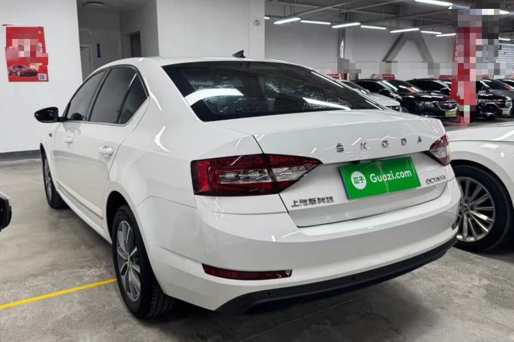 Used Skoda Octavia 2019 1.5L Automatic SmartDrive Comfort Edition China VI Standard Rear Left 45 Deg