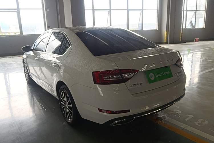 Used Skoda Octavia 2019 TSI230 DSG SmartDrive Luxury Edition China VI Rear Left 45 Deg