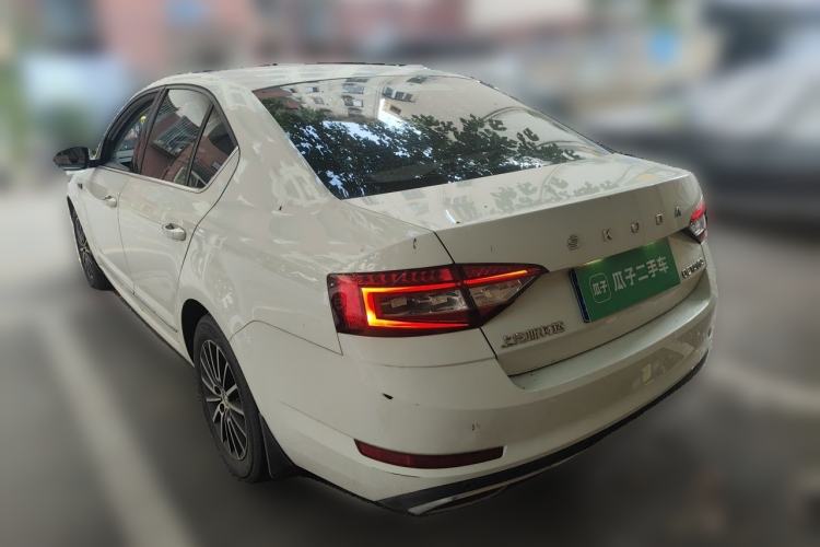 Used Skoda Octavia 2019 1.5L Automatic Smart Drive Luxury Edition China VI Standard Rear Left 45 Deg