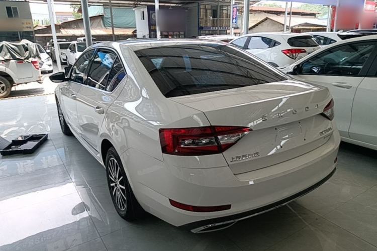 Used Skoda Octavia 2019 TSI230 DSG SmartDrive Luxury Edition China V Standard Rear Left 45 Deg