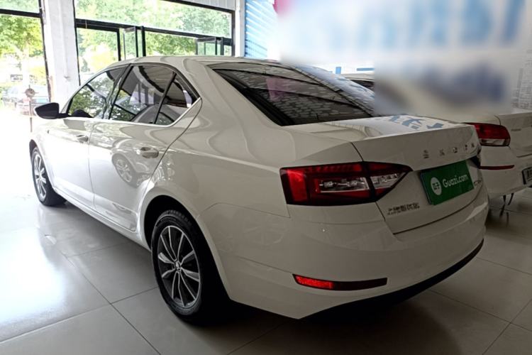 Used Skoda Octavia 2019 1.5L Automatic SmartDrive Comfort Edition China VI Standard Rear Left 45 Deg