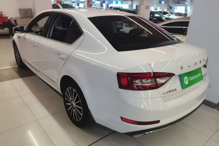 Used Skoda Octavia 2019 1.5L Automatic Smart Drive Luxury Edition China VI Standard Rear Left 45 Deg
