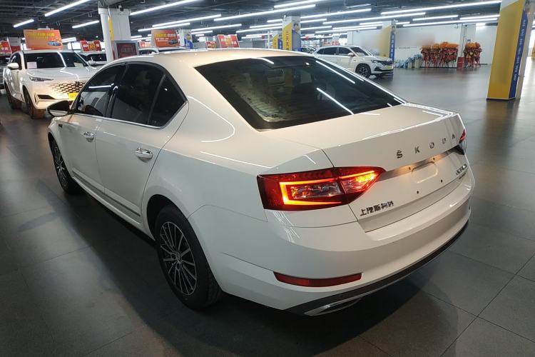 Used Skoda Octavia 2019 TSI230 DSG SmartDrive Luxury Edition China VI Rear Left 45 Deg