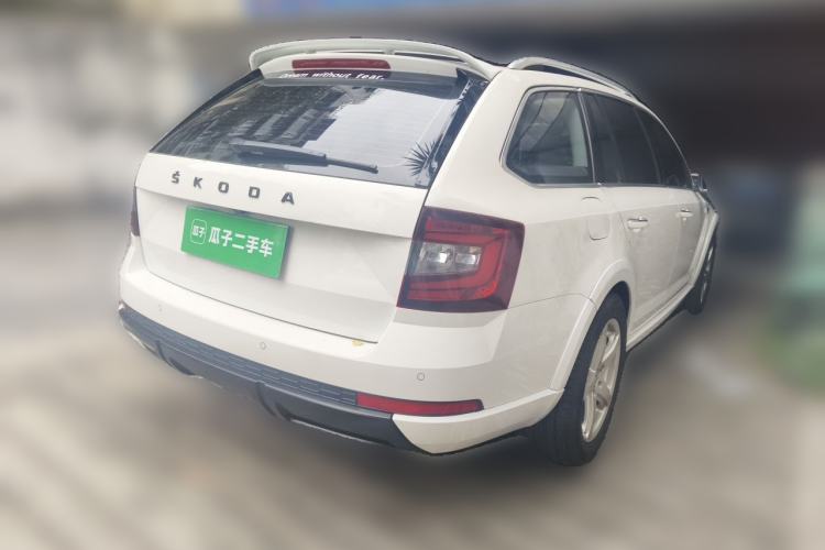 Used Skoda Octavia 2019 TSI280 DSG Luxury Edition Station Wagon China VI Standard Rear Right 45 Deg