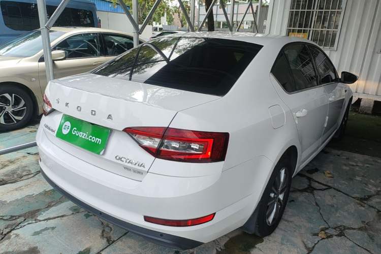 Used Skoda Octavia 2019 TSI230 DSG SmartDrive Comfort Edition China V Standard Rear Right 45 Deg