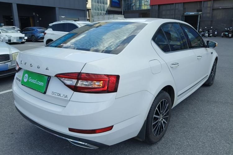 Used Skoda Octavia 2019 1.5L Automatic Smart Drive Luxury Edition China V Standard Rear Right 45 Deg