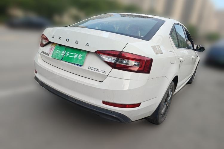 Used Skoda Octavia 2019 1.5L Automatic SmartDrive Comfort Edition China VI Standard Rear Right 45 Deg