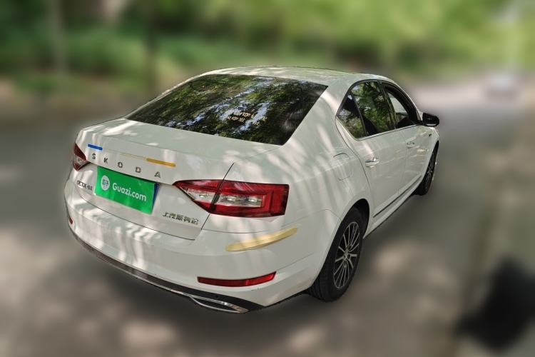 Used Skoda Octavia 2019 1.5L Automatic Luxury Edition Rear Right 45 Deg