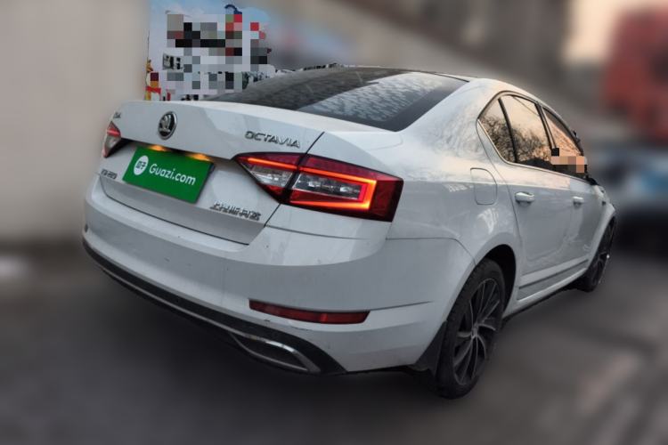 Used Skoda Octavia 2019 TSI280 DSG Luxury Edition Rear Right 45 Deg