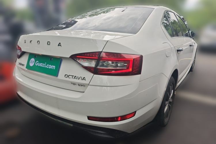 Used Skoda Octavia 2019 TSI230 DSG SmartDrive Comfort Edition China V Standard Rear Right 45 Deg