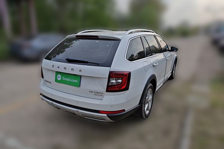 Used Skoda Octavia 2019 Station Wagon TSI230 DSG Comfort Edition China VI Standard Rear Right 45 Deg
