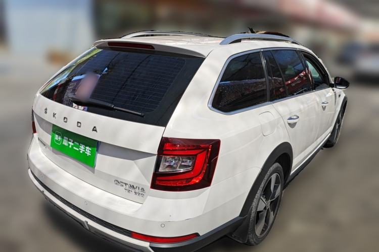 Used Skoda Octavia 2019 TSI280 DSG Luxury Edition Station Wagon China VI Standard Rear Right 45 Deg