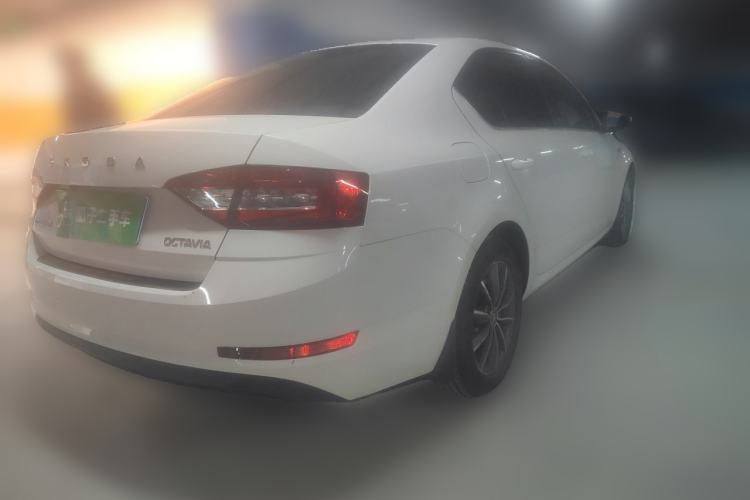Used Skoda Octavia 2019 1.5L Automatic SmartDrive Comfort Edition China VI Standard Rear Right 45 Deg