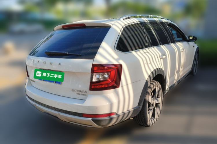 Used Skoda Octavia 2019 TSI280 DSG Luxury Edition Station Wagon China VI Standard Rear Right 45 Deg
