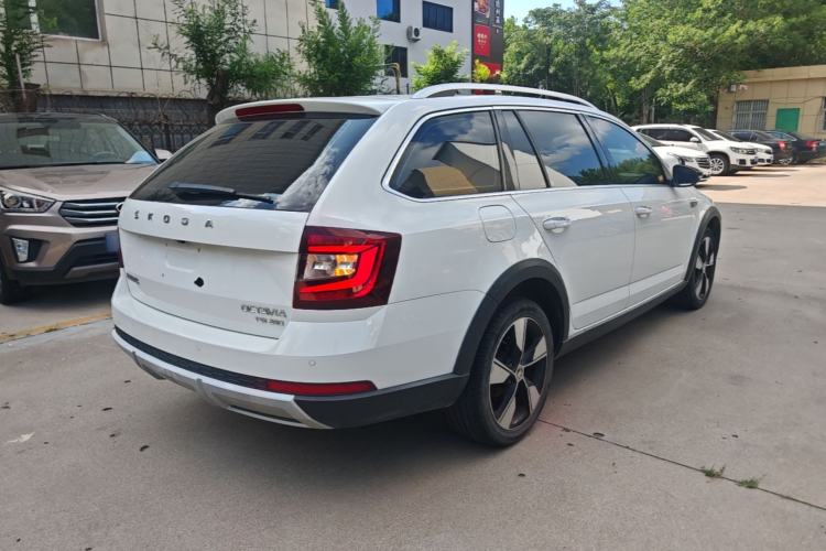 Used Skoda Octavia 2019 TSI280 DSG Luxury Edition Station Wagon China VI Standard Rear Right 45 Deg